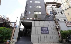 RQ Bangkok Huai Khwang by Collection O