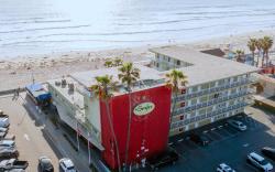Surfer Beach Hotel