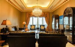 Luxurious and Strategic 4BR Da Vinci By Travelio