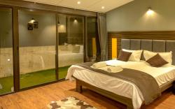 Hotel Limelight, Kudal