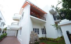 Palace Hostel by Borrbo Mysore