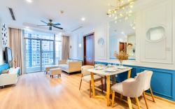 Moxy HCMC Aparts - Vinhomes Central Park, Ice Rink