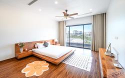 Paradise Suite Hotel Au Co - Tay Ho Lake