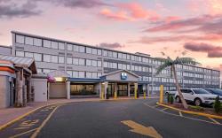 Best Western Rutgers University Hotel