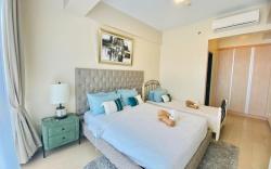 One bedroom with  2 beds  bathroom+pool and gym.