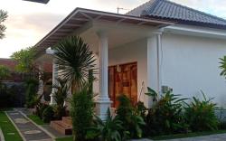 Srinadi Guest House