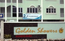 Three  Rooms Golden Shower 24 hours check in