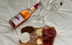 FELIZ Homestay Hang Ngang