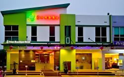 Eight Days Boutique Hotel - Impian Emas