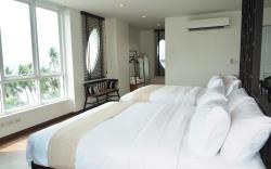 Beachfront Premier Sea View room +Free Disney Plus