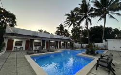 Solstice Suites - Quinn Suite (12-13 pax)