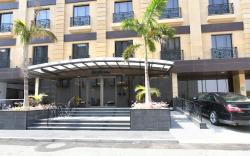 Renee Suite