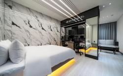 Busan Seomyeon Reina Hotel