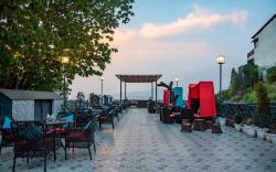Hotel Drive Inn Mussoorie 