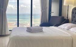 Pollux Habibie Lvl 52 Sea View w/Gym&Pool+Netflix