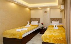 Sands of Time: A Luxurious Giza Getaway
