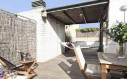 Private Terrace Penthouse that Accommodates 6 Pax