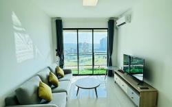 City View 2B1R cozy condo forest city