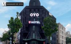 Super OYO GS Hotels Near Sunway Giza Mall
