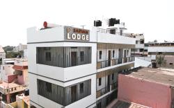 Sarvam Lodge