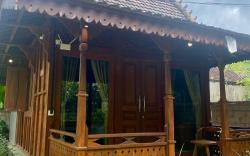 Tebeduwe Joglo Villa