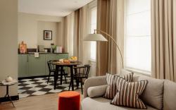 Native Kings Wardrobe, St Pauls