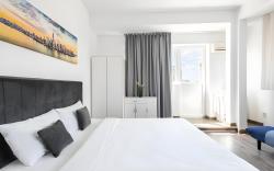 Downtown Victoria Apartments By CityBookings