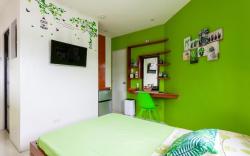 LIME: Grove area, 2 min walk to UPLB Gate