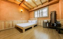 Gongju Choi Hanok Hotel