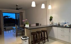 2 Bedroom Sea View Lanta Sport Resort 303