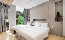 Lucky Star Hotel Q5