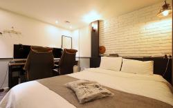 Yeongdeungpo Hotel YOLO