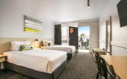 Nightcap at Matthew Flinders Hotel