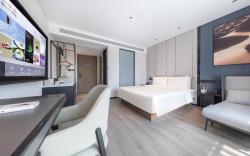 Atour Hotel Tianjin University Anshan West Road Metro Station