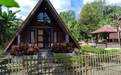 Jon's Paradise Villa and Resto
