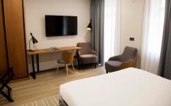 Prisma Suites