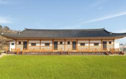 Gyeongju gampo byeolbit hanok Pension