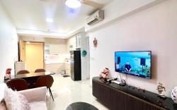 2 bedroom 2 bathroom apartment near the airport