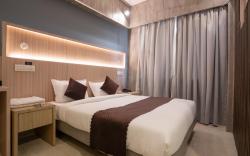 HOTEL GRAND SEASONS