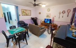 Kota 3BR Townhouse 5 Pax - TVBox/Mahjong/Jonker