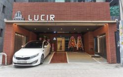 Lucir Hotel