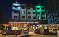 Hotel Emerald Tree