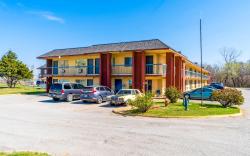 Castle Inn & Suites By OYO Chickasha