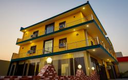 Hotel Pragati Palace- Near Krishna Janambhumi, Mathura