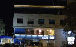 Diamond Hotel Suites