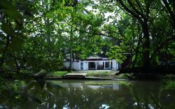 Ashtaman's Chayakkadaveedu Villa