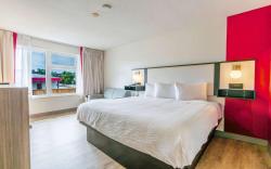 Ramada by Wyndham Kingston