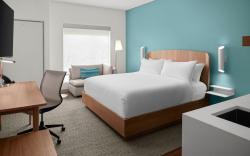 Element Charlotte Uptown