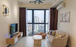 Cityscape Haven | Urban Suites by Ocean Luxe