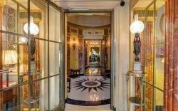 L Hotel Paris